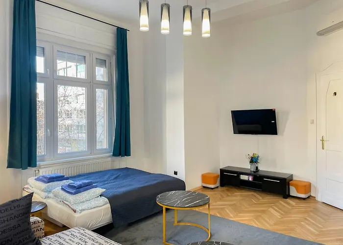 W25 Spacious 3br Free Parking