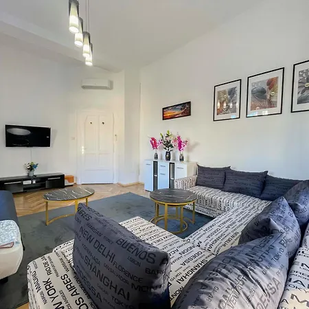 W25 Spacious 3br Free Parking Lägenhet