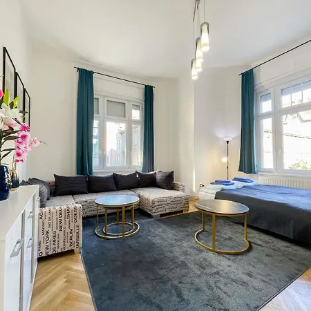 W25 Spacious 3br Free Parking Lägenhet